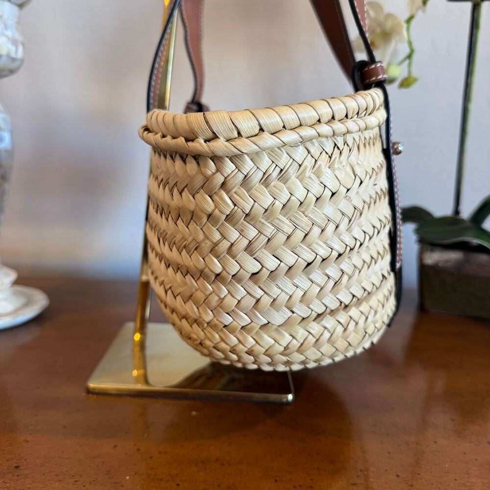 ❌SOLD❌ Loewe Anagram Basket Small Bag Natural Straw Tan Leather - Picture 9 of 11